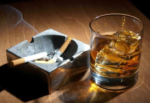 Sử dụng rượu bia thuốc lá tăng nguy cơ ung thư thực quản